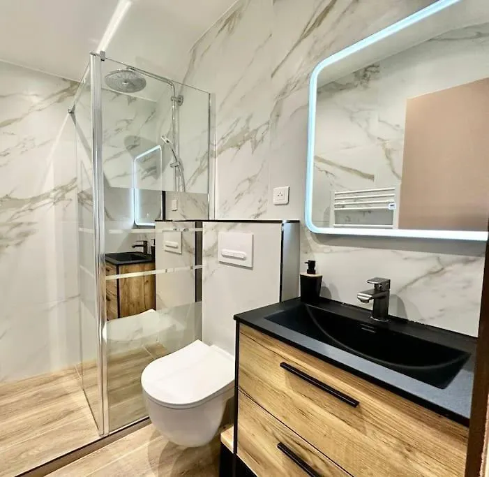 Appartement Climatise - 2Min Plage-Tram-Restaurant Nice